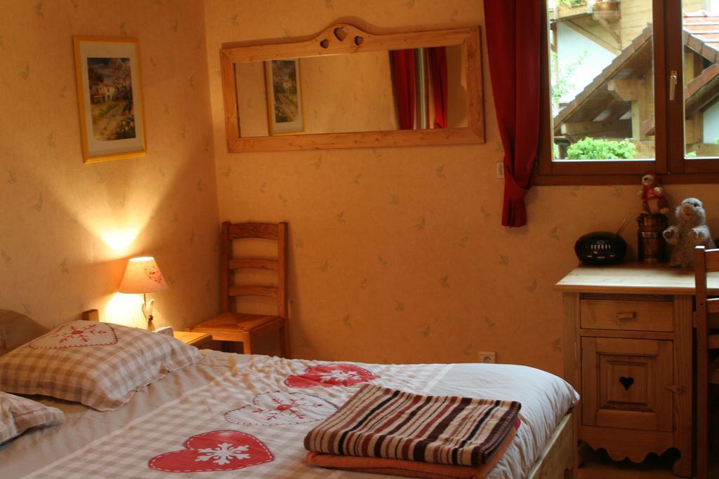 Chambre D'Hotes "Les Crets" Mercury Екстер'єр фото