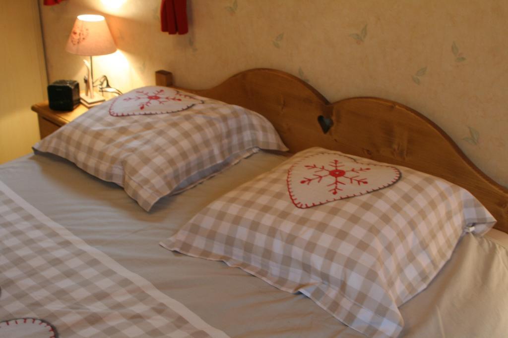 Chambre D'Hotes "Les Crets" Mercury Екстер'єр фото